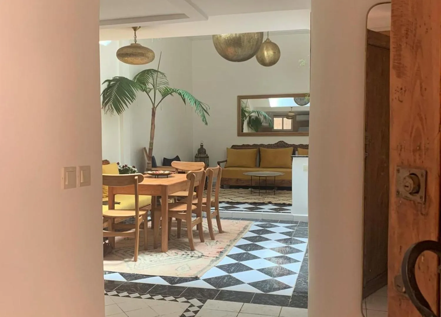 Riad With 3 Swimming Pools  Marakeş