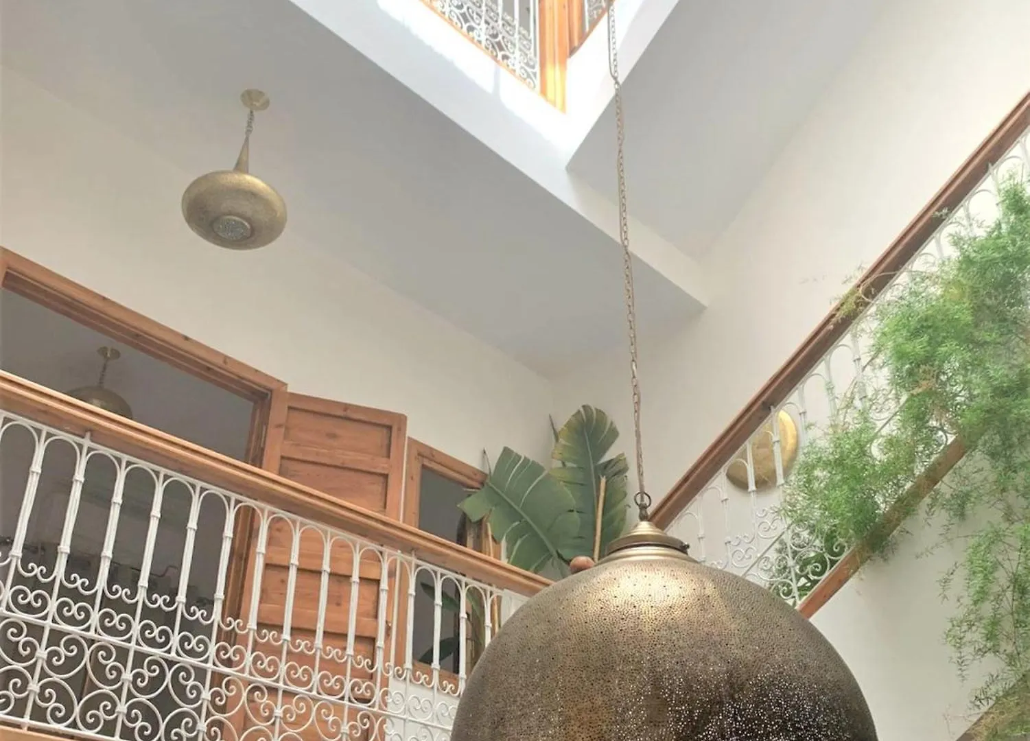 Riad With 3 Swimming Pools  Marakeş
