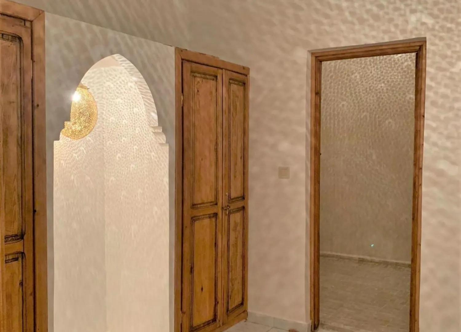 Riad With 3 Swimming Pools