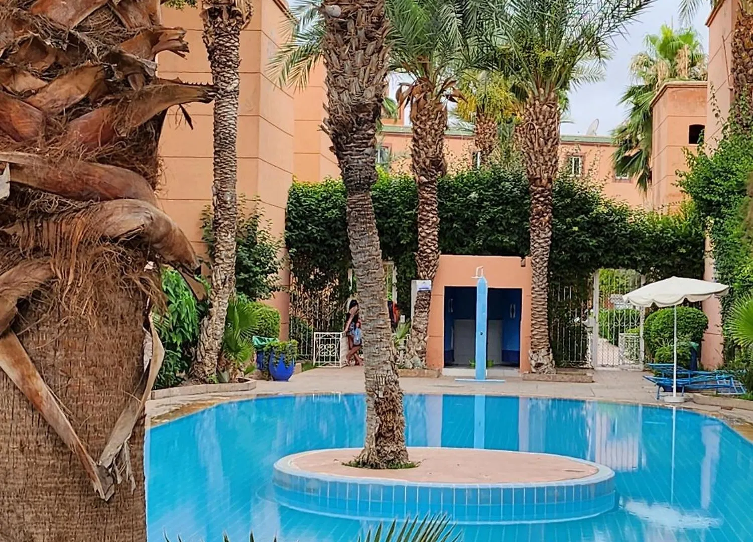 Riad With 3 Swimming Pools Marrakesh